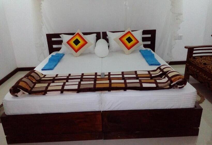 Deluxe Room, Little Cottage