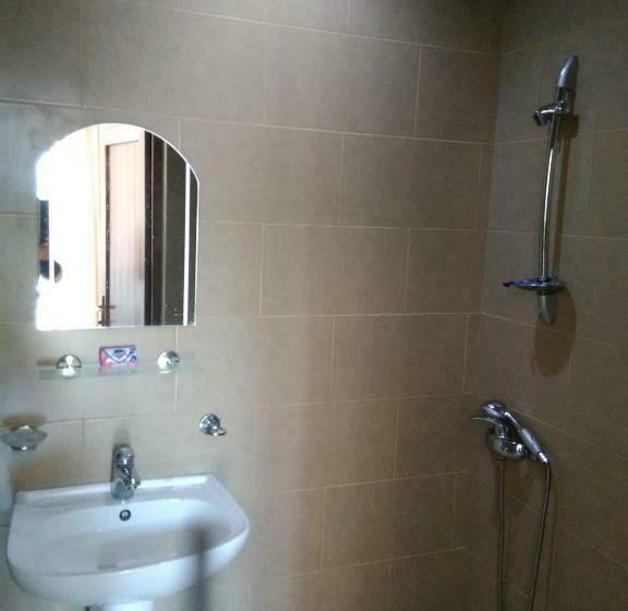 اتاق استاندارد سه تخته با بالکن, Elite Hotel Kobuleti