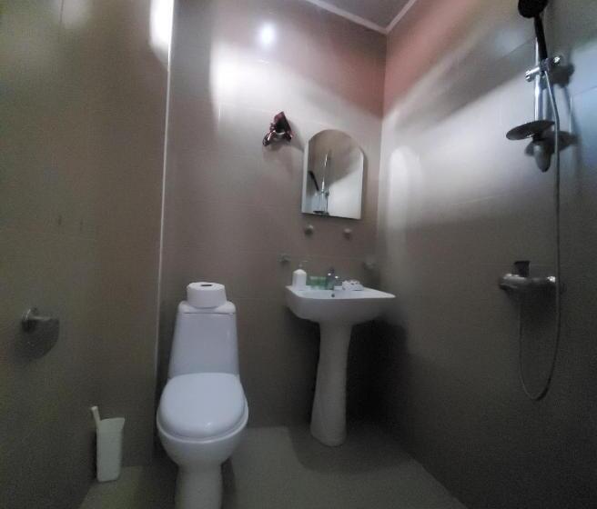 اتاق استاندارد سه تخته با بالکن, Elite Hotel Kobuleti