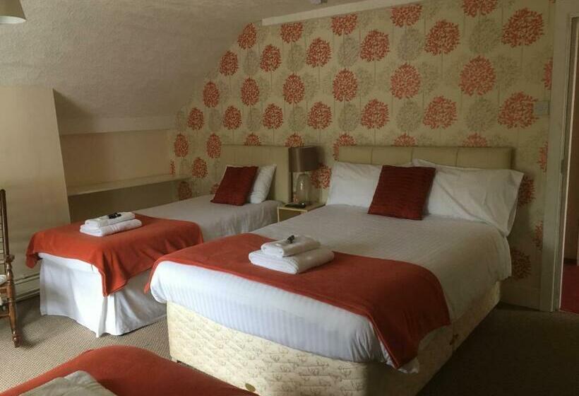 Family Room, The New Inn