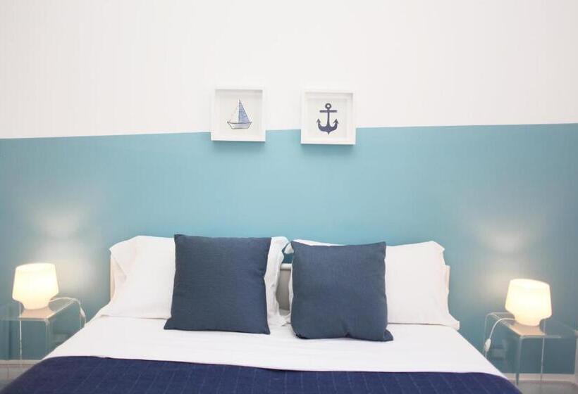 آپارتمان 1 خوابه با چشم‌انداز دریا, Beachside Rooms & Suites