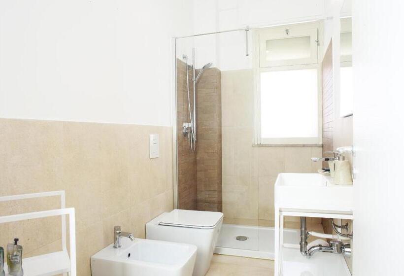 اتاق خانوادگی, Beachside Rooms & Suites