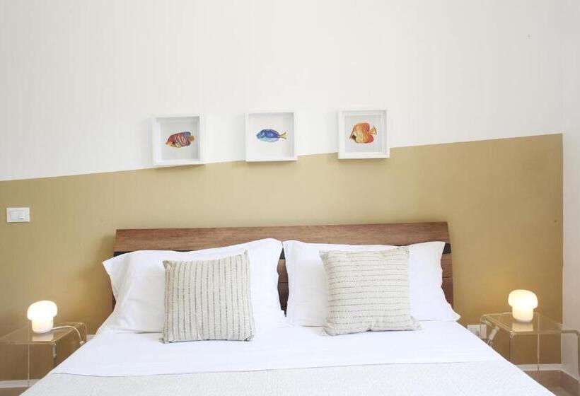 اتاق خانوادگی, Beachside Rooms & Suites