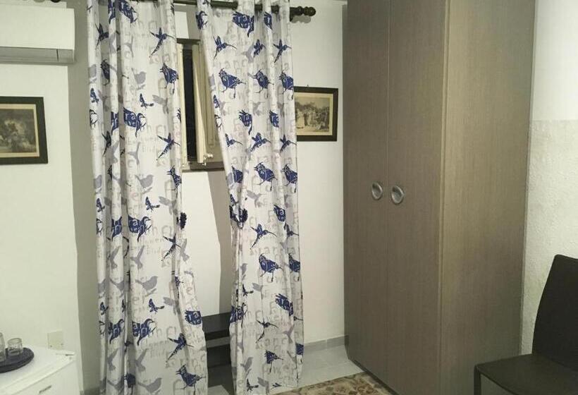 标准间, Cortile Azzurro