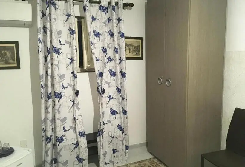 اتاق استاندارد, Cortile Azzurro