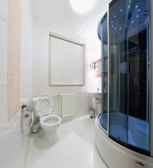 غرفة قياسية, 24