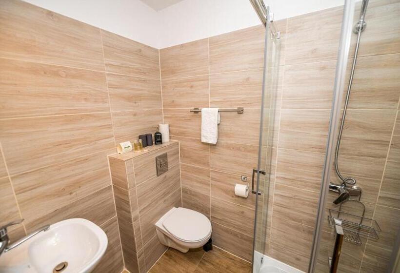 Номер Стандарт, Ariston