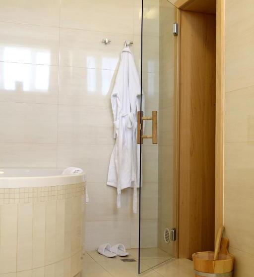 سوییت جونیور, Baltaci Atrium