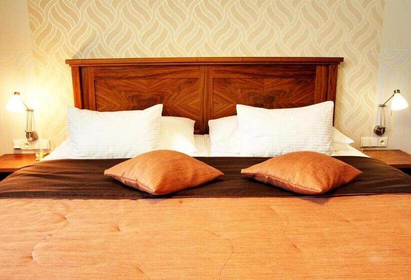 سوئیت پرزیدنت, Baltaci Atrium