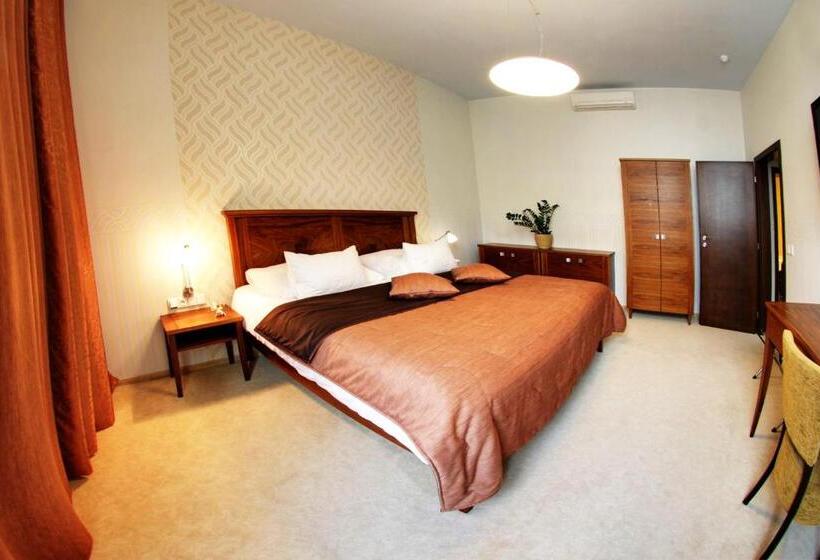 سوئیت پرزیدنت, Baltaci Atrium