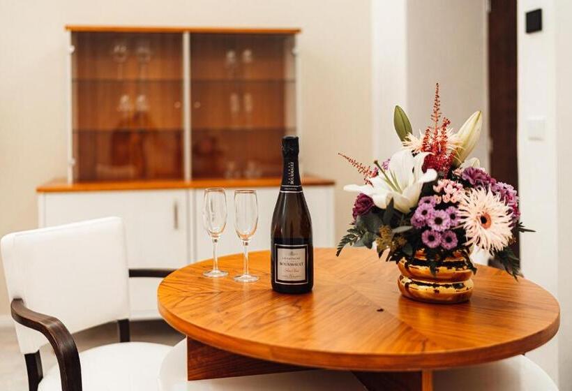 سوییت, Baltaci Atrium