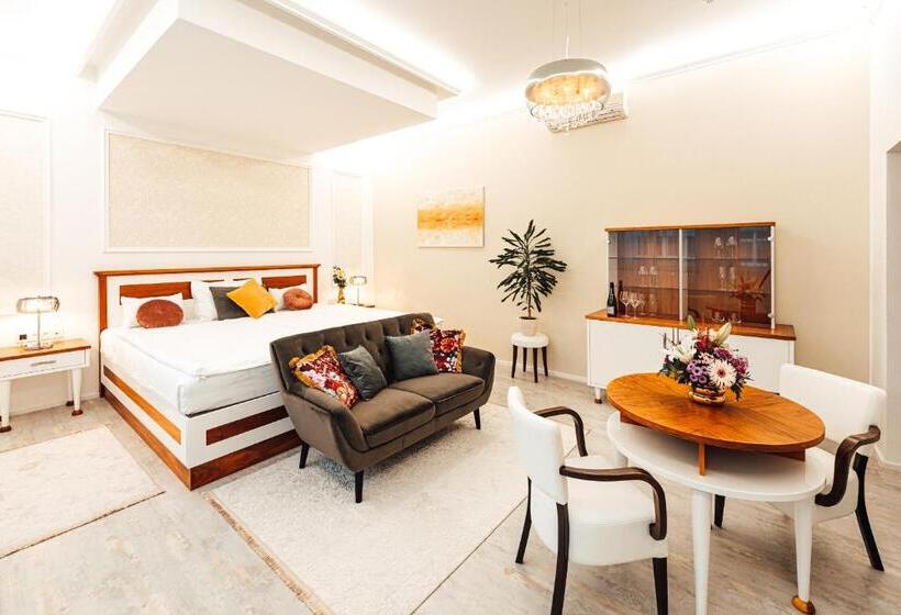 سوییت, Baltaci Atrium