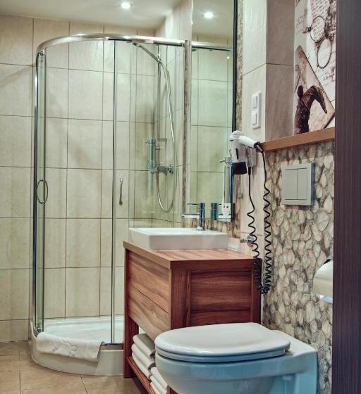 Номер Стандарт Трехместный, Boutique Hotel S Kwiska Legnicka