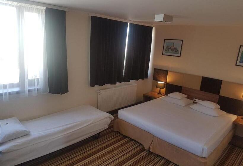 Семейный Номер, Boutique Hotel S Kwiska Legnicka