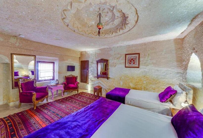 バルコニー付きスタンダードトリプルルーム, Cappadocia Abras Cave