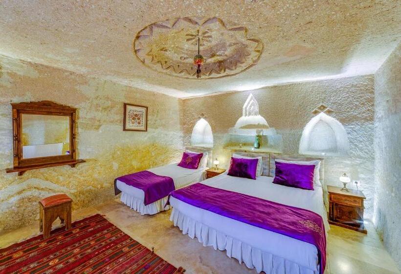 חדר סטנדרט לשלושה עם מרפסת, Cappadocia Abras Cave