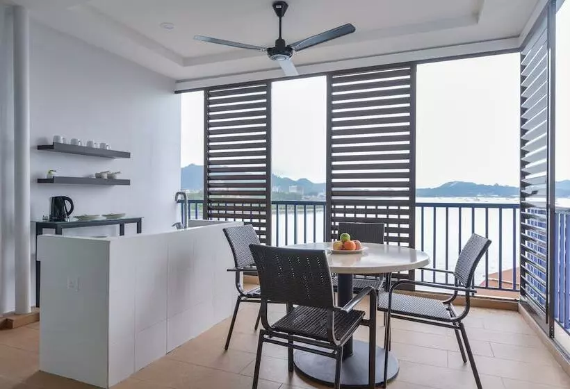 استودیو اجرایی, Dayang Bay Resort Langkawi
