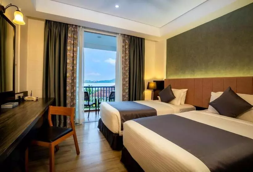 اتاق لوکس با چشم‌انداز دریا, Dayang Bay Resort Langkawi