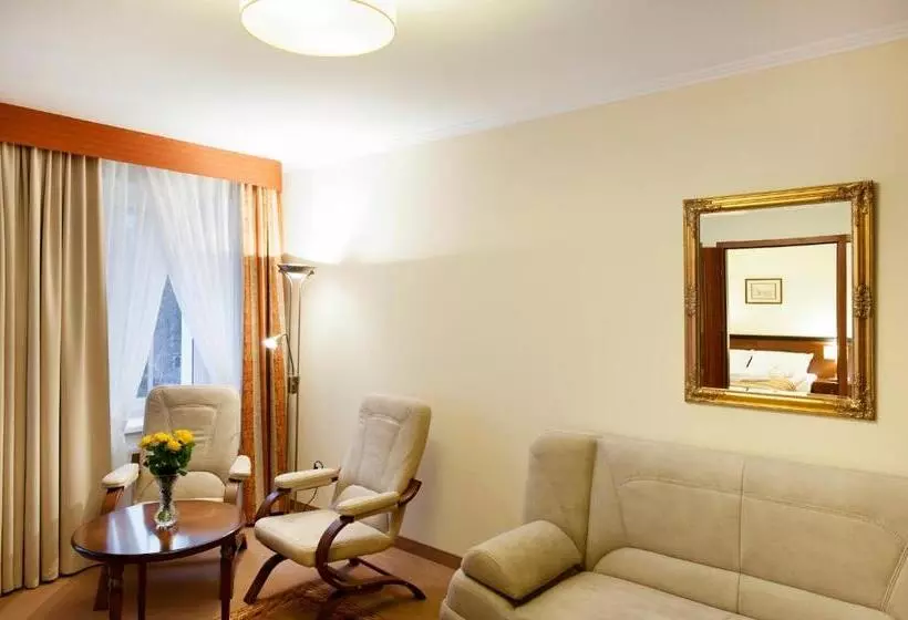 テラス付き１ベッドルームアパートメント, Resort De Esperanto Sanatorium Uzdrowiskowe