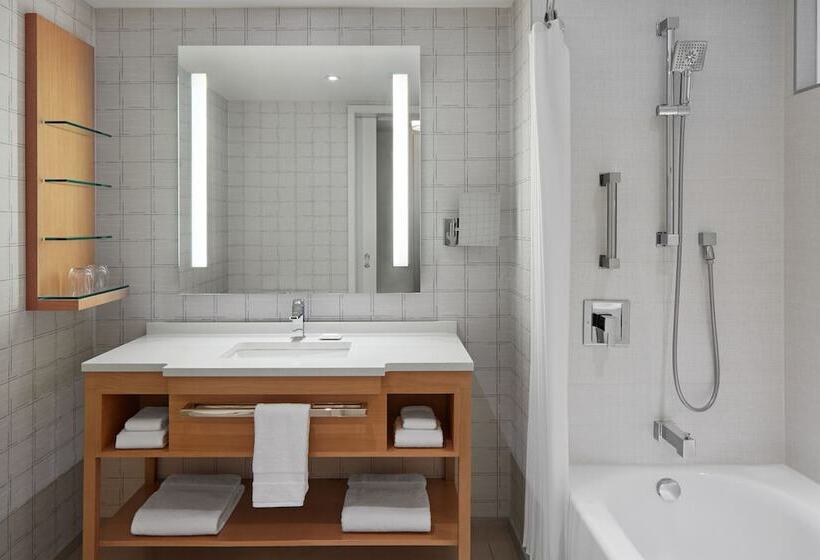 חדר סטנדרט שתי מיטות זוגיות, Delta Hotels By Marriott Toronto