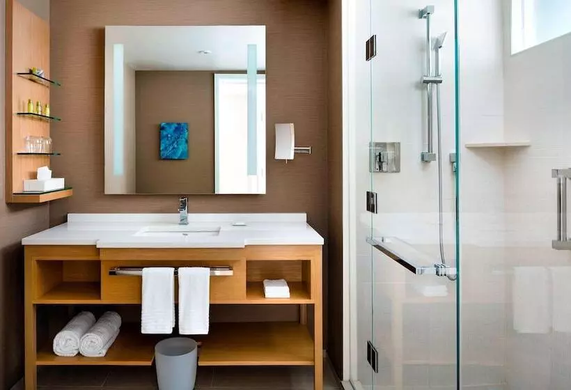 ２ダブルベッドのスタンダードルーム, Delta Hotels By Marriott Toronto