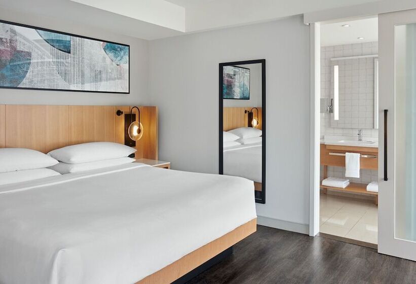 סוויטת ג'וניור םע נוף, Delta Hotels By Marriott Toronto