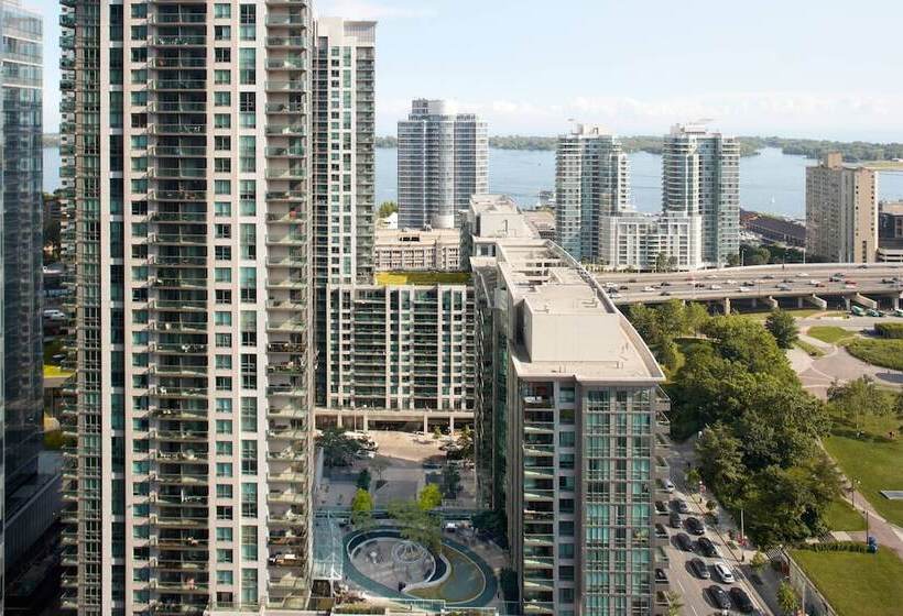 חדר סטנדרט מיטה זוגית עם נוף, Delta Hotels By Marriott Toronto