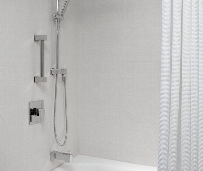 חדר סטנדרט שתי מיטות זוגיות, Delta Hotels By Marriott Toronto