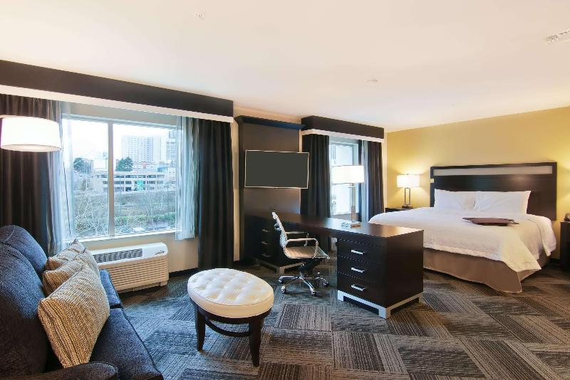 غرفة قياسية سرير كينج, Hampton Inn & Suites Bellevue Downtownseattle