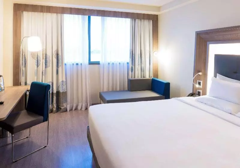 Standard-invahuone King-vuode, Hampton Inn & Suites Bellevue Downtownseattle