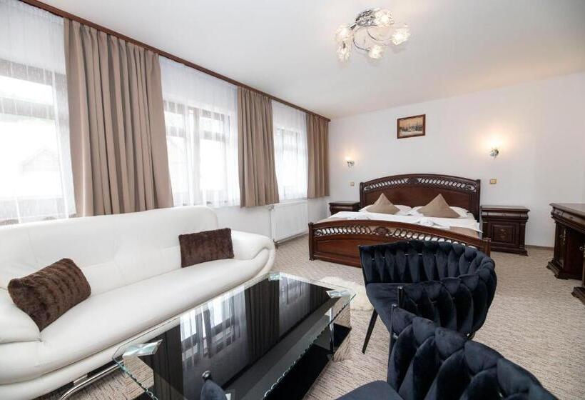 חדר סופריור, Jelinek