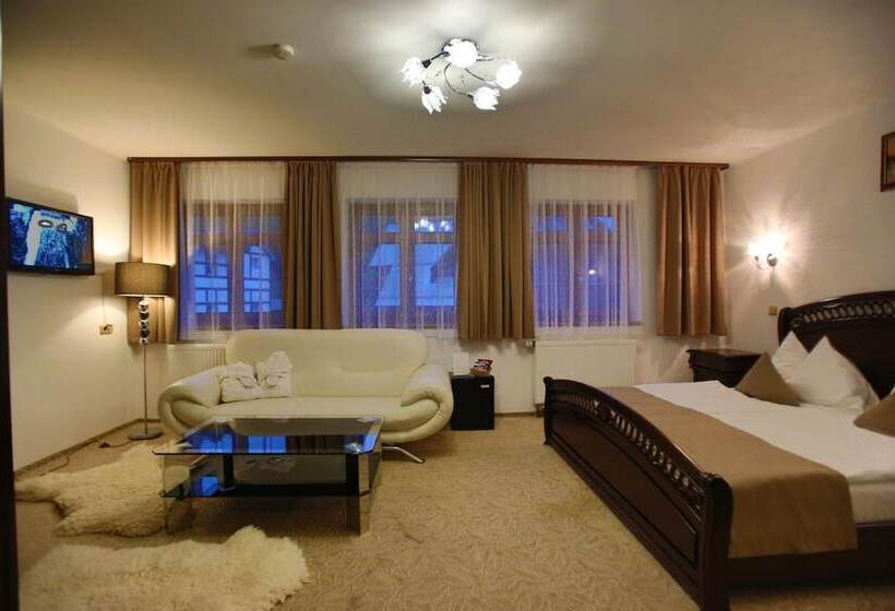 חדר סופריור, Jelinek