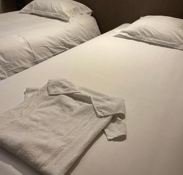 חדר סטנדרט, L Excess