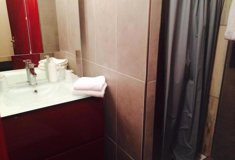 패밀리 스튜디오, L Excess