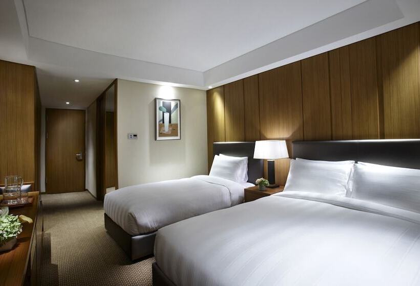 חדר משפחתי, Lotte City Hotel Guro