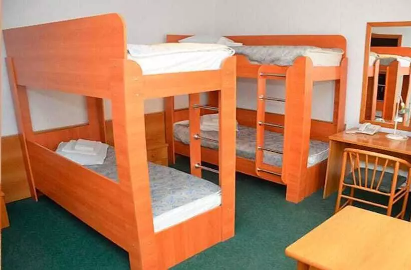 ルームシェアのワンベッド, Metallurg   Hostel