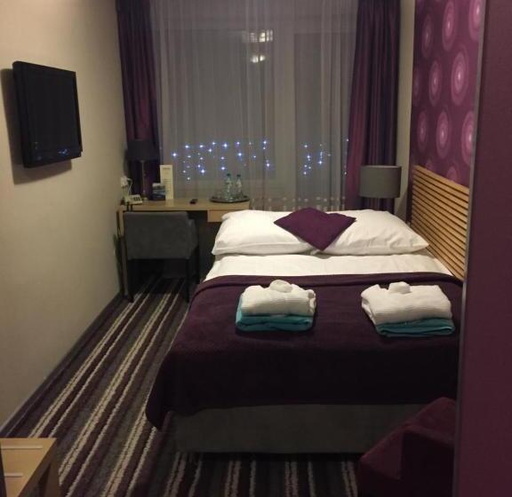 اتاق اکونومی, New Wave