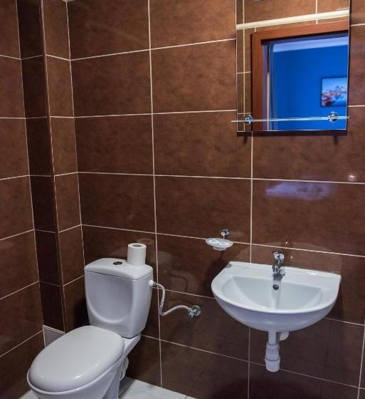 חדר סטנדרט לשלושה, Paradiso