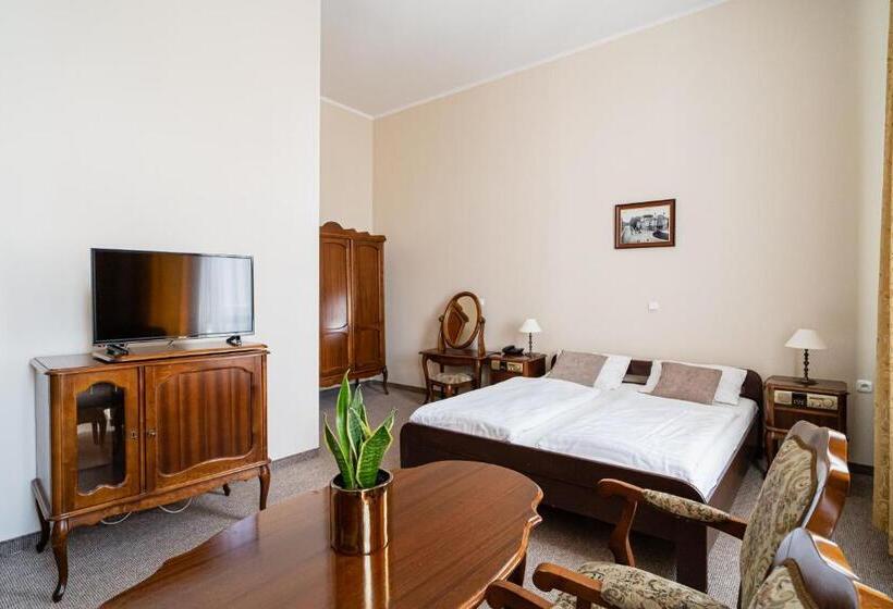 اتاق استاندارد, Polonia