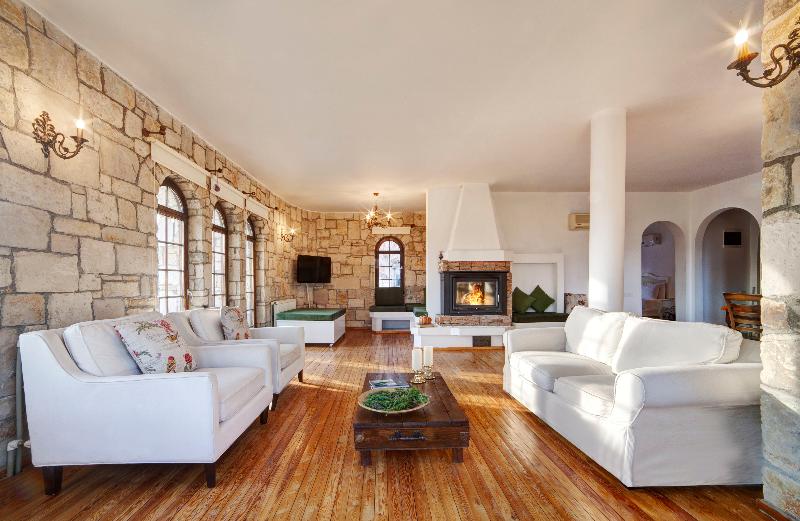 سوئیت با تخت بزرگ, Vinifera Vineyards