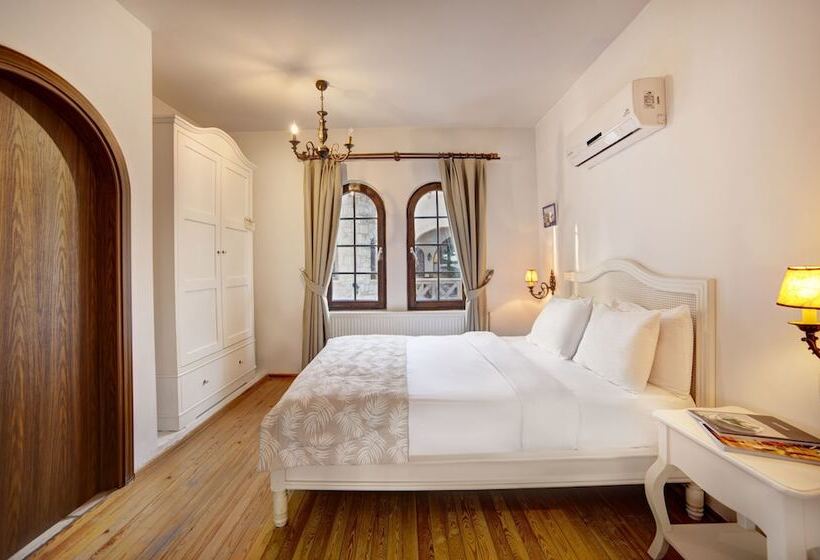 سوئیت با تخت بزرگ, Vinifera Vineyards