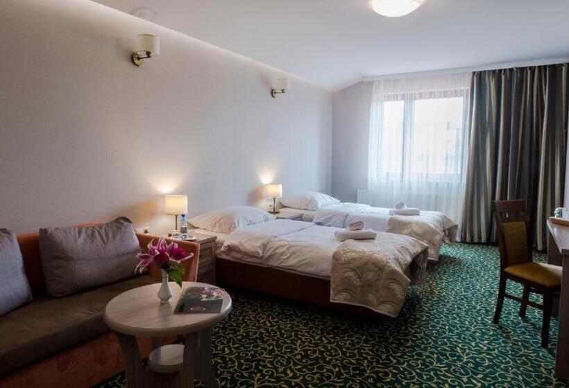 غرفة قياسية, Złote Arkady