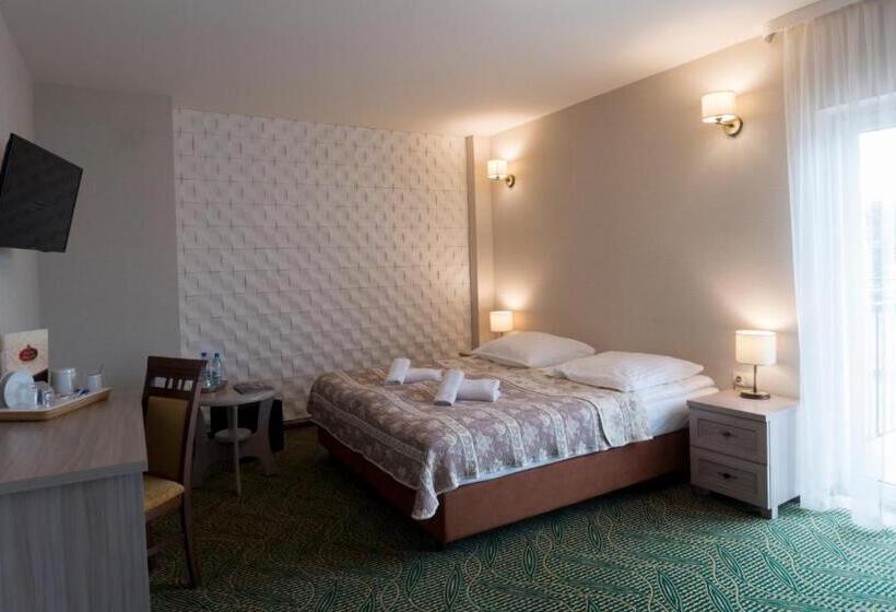 غرفة قياسية, Złote Arkady