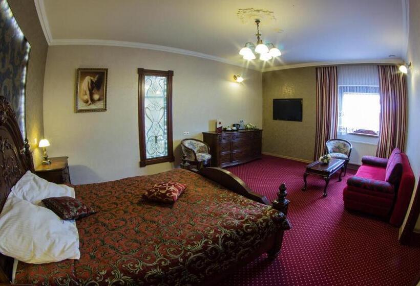 جناح, Złote Arkady