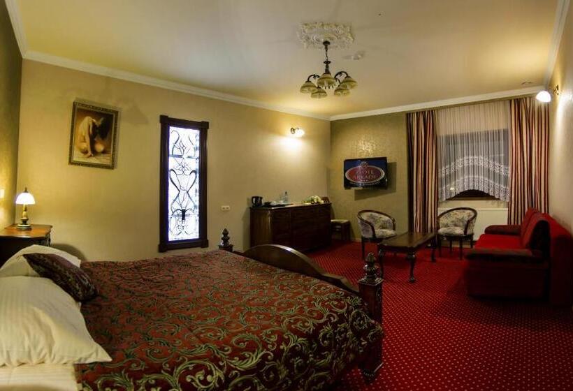 جناح, Złote Arkady