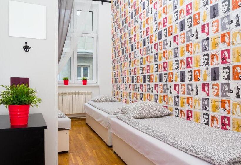Трехместный Номер Стандарт Совместная Ванная, Retro Hostel