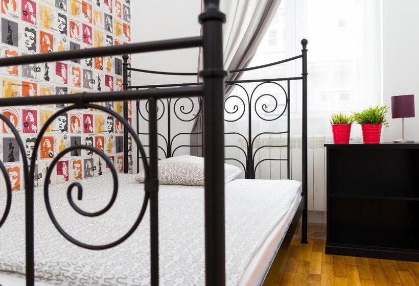 스탠다드 싱글 룸 공동욕실, Retro Hostel