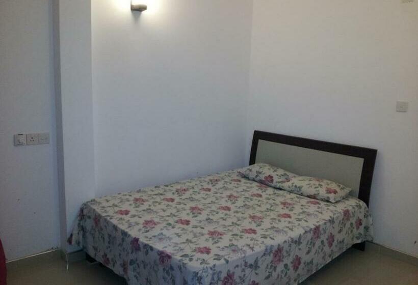 Cameră Standard, Hector House