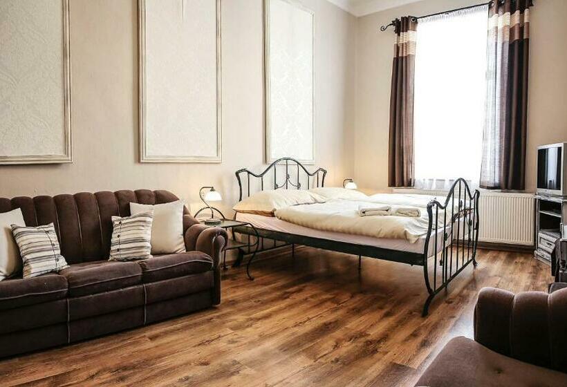 スタンダードルーム, Antonio Old Town Residence