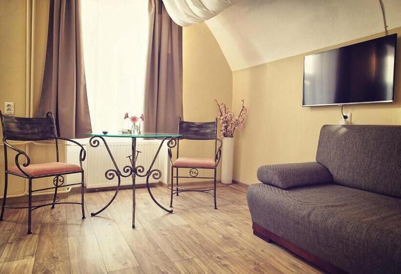 スタンダードルーム, Antonio Old Town Residence